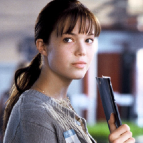 Moore, playing the "nerd" in A Walk to Remember